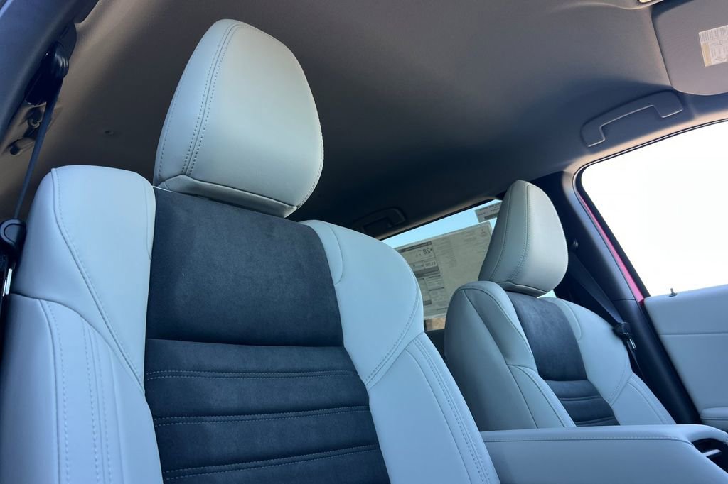 New 2026 Mitsubishi Outlander SE FWD image 17