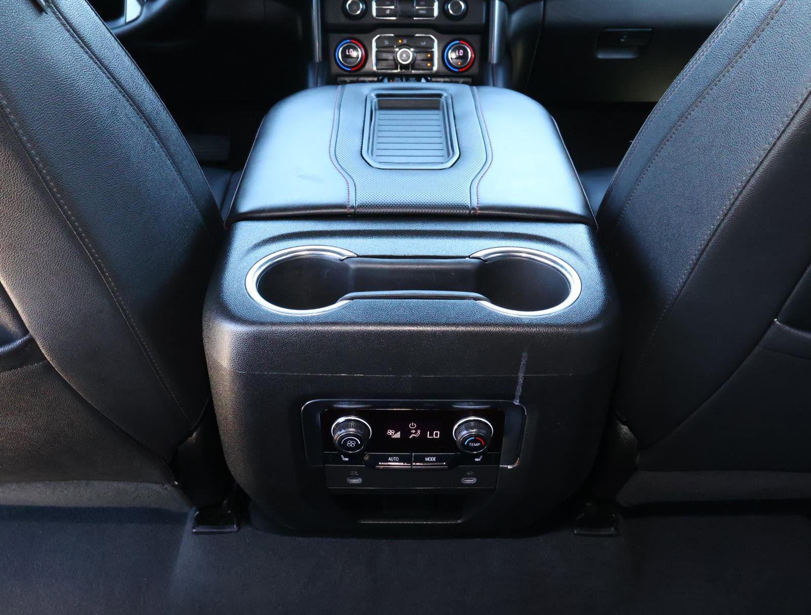 Used 2023 Chevrolet Suburban RST w/ Luxury Package image 14