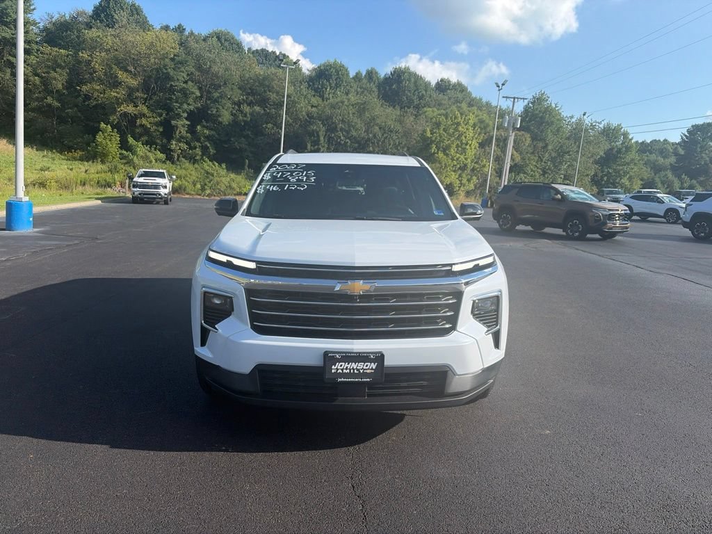New 2026 Chevrolet Traverse LT w/ Driver Confidence Package AWD/4WD image 3