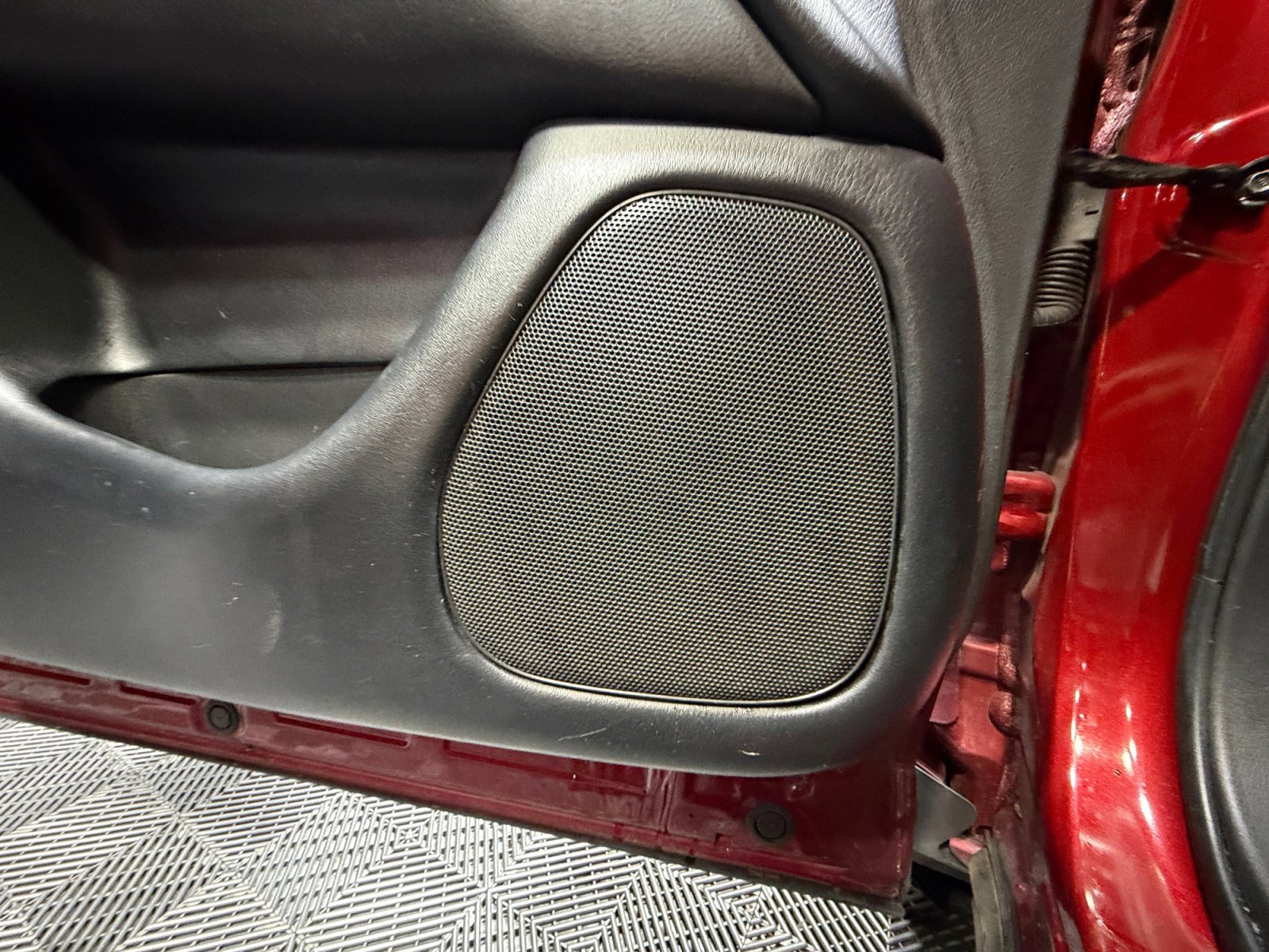 Used 2019 Nissan Pathfinder SV image 27