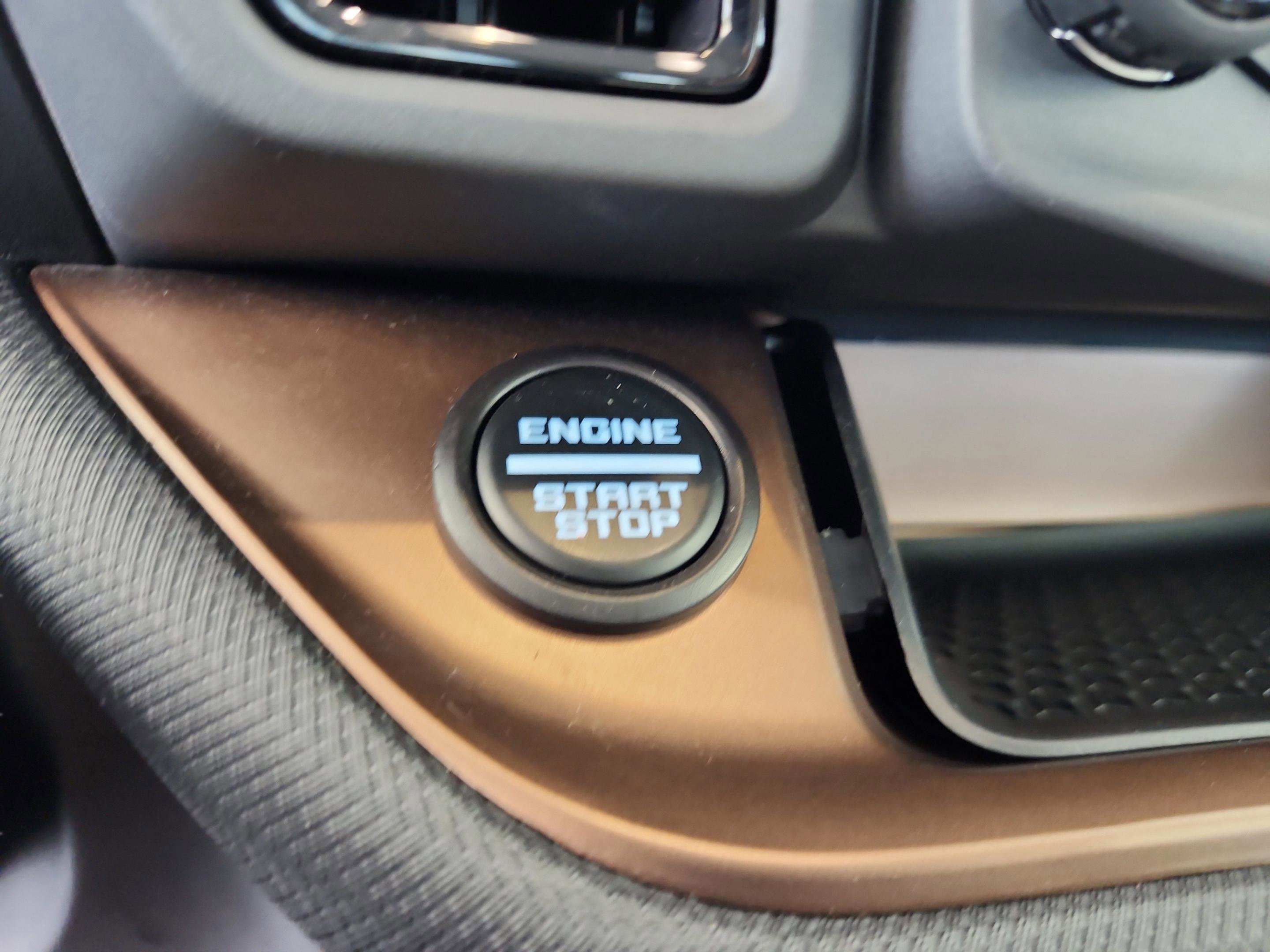 Certified 2023 Ford Bronco Sport Outer Banks w/ Tech Package image 2