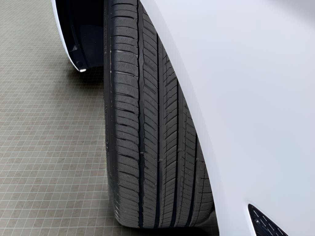 Certified 2025 Genesis G70 2.5T image 11