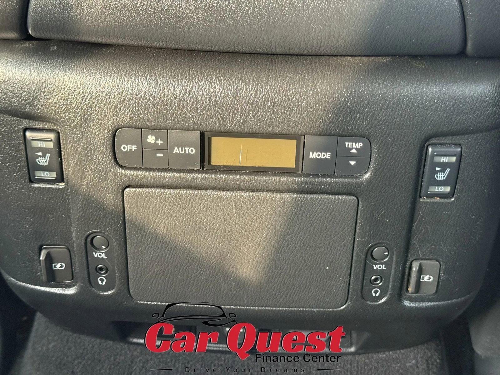 Used 2018 Nissan Armada Platinum w/ Captain Seat Package image 32