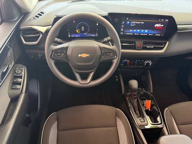 Used 2024 Chevrolet TrailBlazer LS w/ LS Convenience Package AWD/4WD image 12
