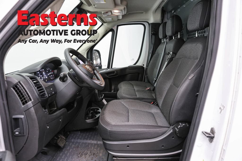 Used 2023 RAM ProMaster 2500 w/ Convenience Group FWD image 13
