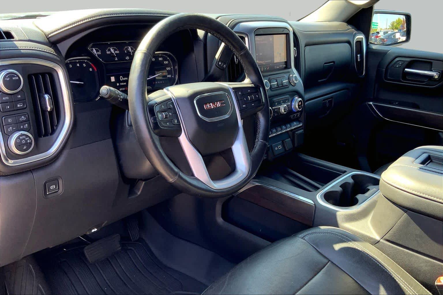 Used 2020 GMC Sierra 1500 SLT w/ SLT Premium Plus Package AWD/4WD image 16