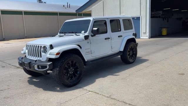 Used 2023 Jeep Wrangler Unlimited Sahara w/ Cold Weather Group AWD/4WD image 4