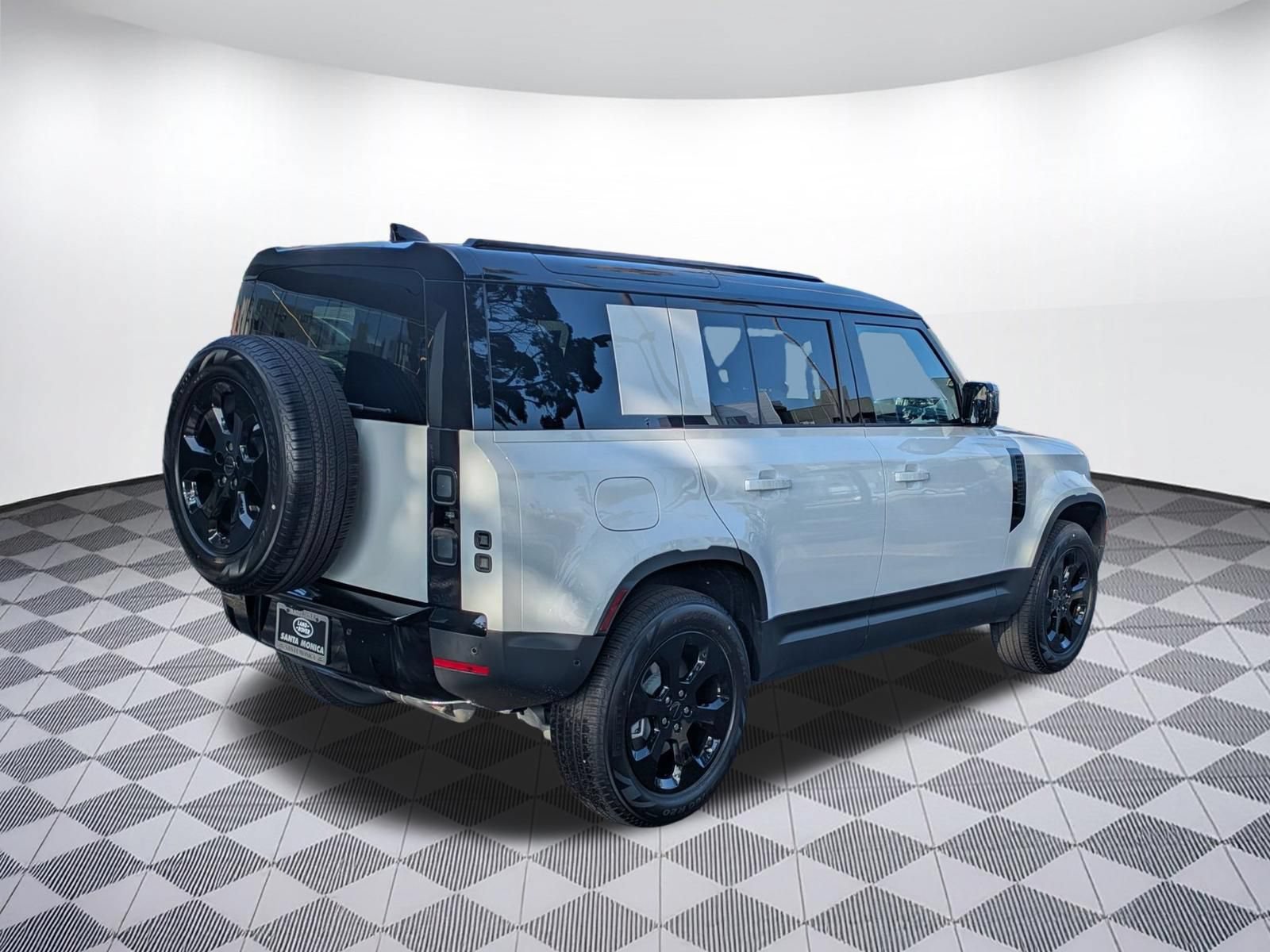 New 2026 Land Rover Defender 110 S AWD/4WD image 5