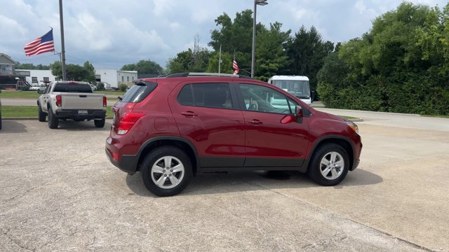 Used 2022 Chevrolet Trax LT w/ Driver Confidence Package AWD/4WD image 9
