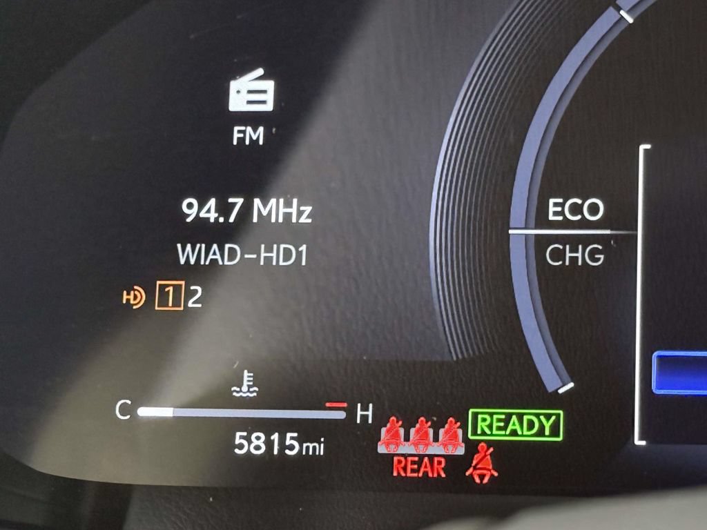 Used 2025 Lexus UX 300h AWD w/ Accessory Package (Z1) image 5