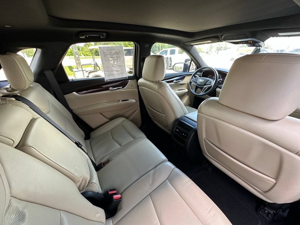 Used 2017 Cadillac XT5 Premium Luxury w/ Driver Assist Package FWD image 22