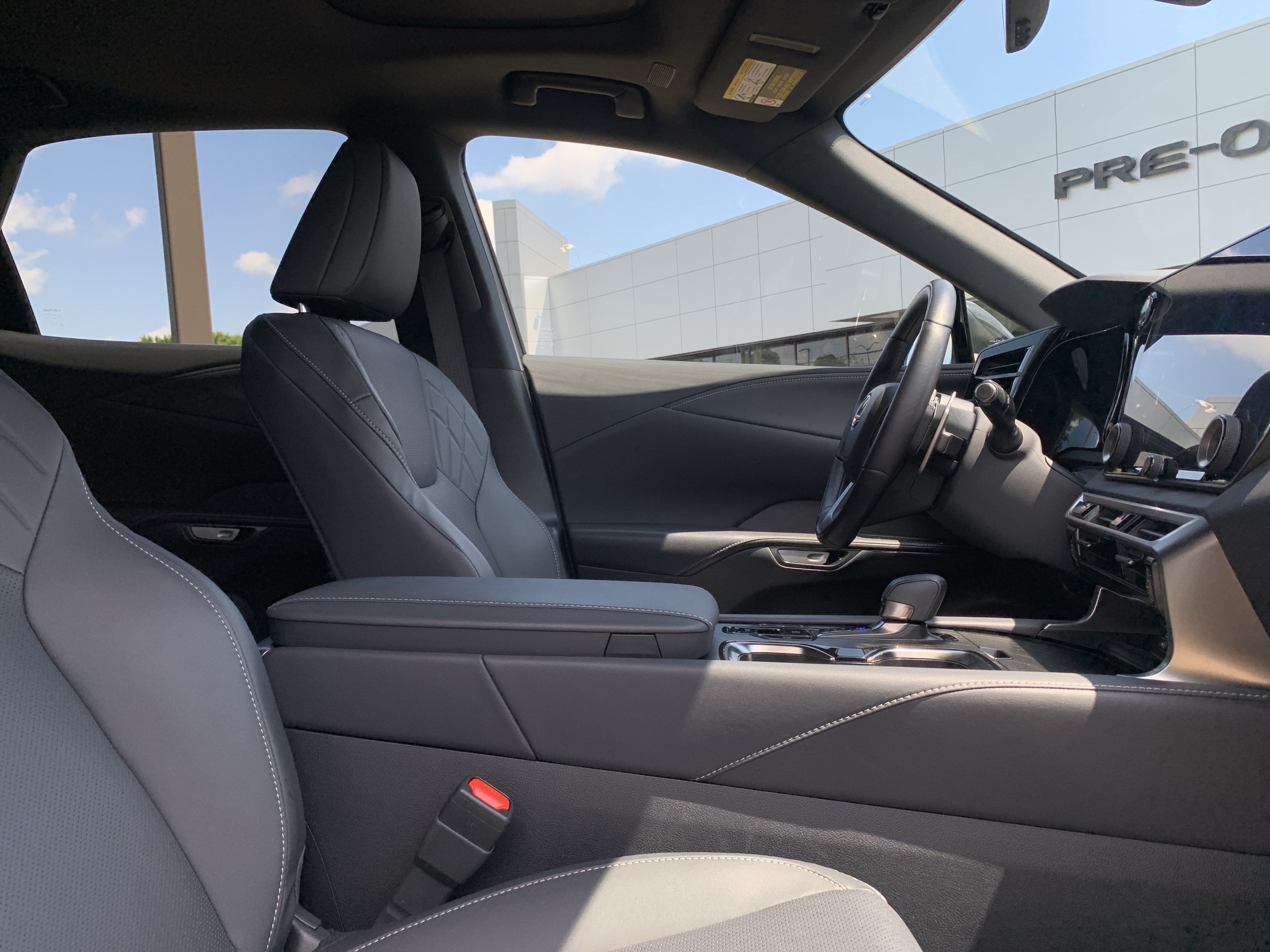 Certified 2025 Lexus RX 350 Premium w/ Accessory Package (Z1) FWD image 35