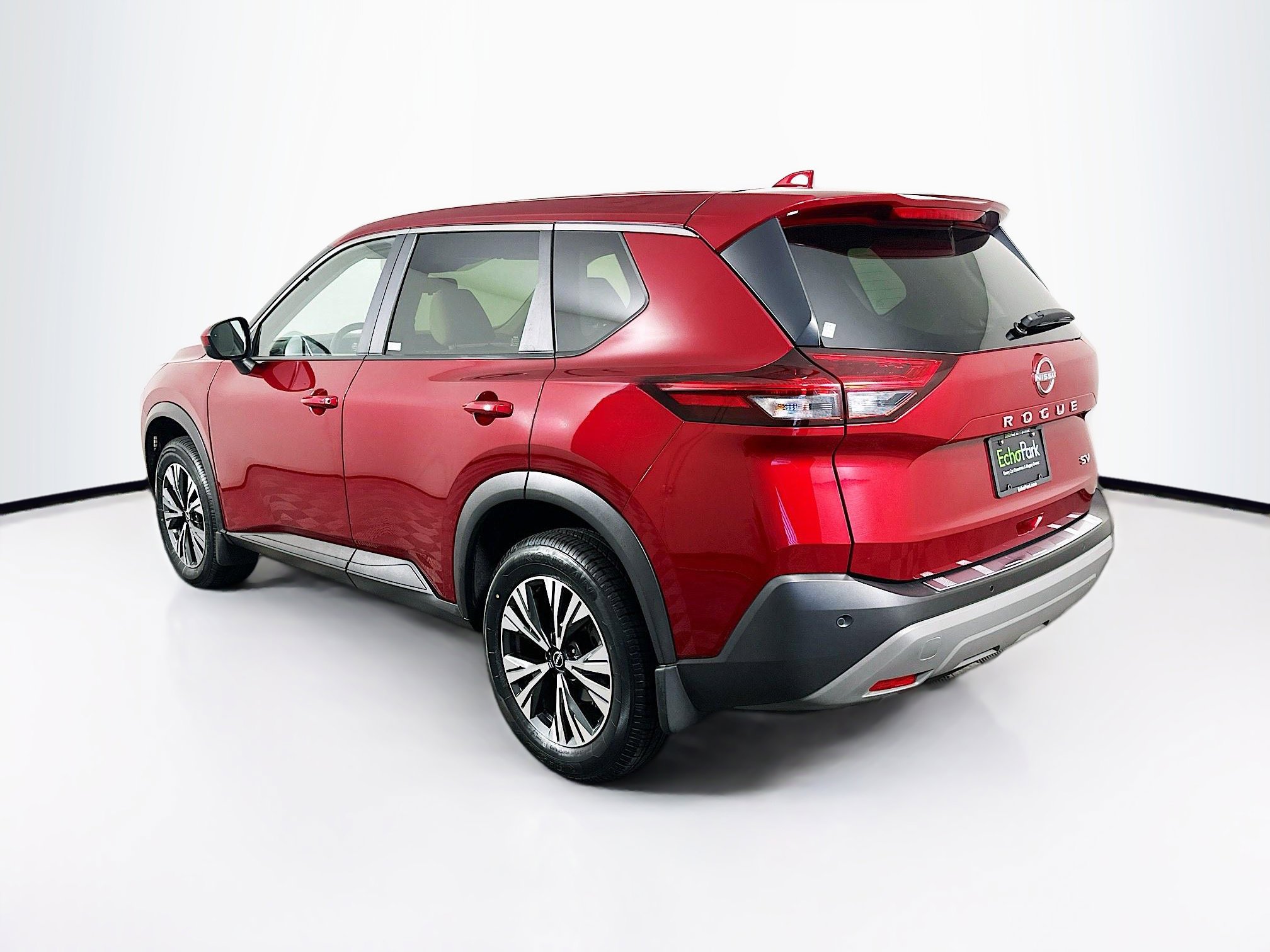 Used 2023 Nissan Rogue SV FWD image 5