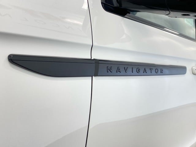 New 2027 Lincoln Navigator L Black Label AWD/4WD image 19