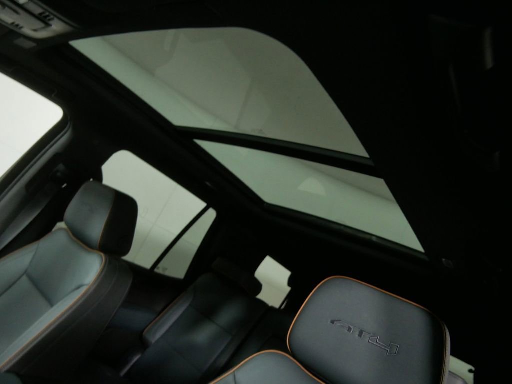 Used 2025 GMC Yukon AT4 image 20