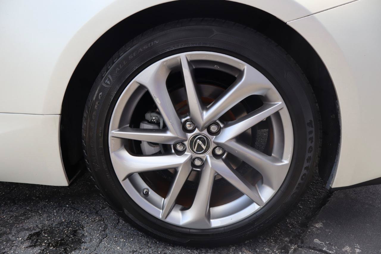 Used 2020 Lexus RC 300 w/ Accessory Package RWD image 31