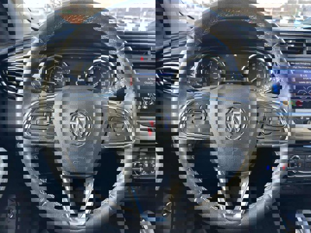 Used 2020 Buick Encore GX Select image 28