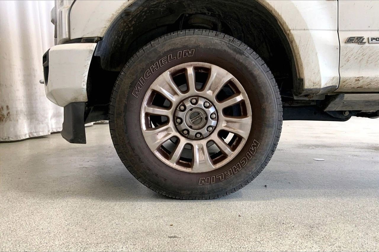 Used 2021 Ford F250 Limited w/ FX4 Off-Road Package AWD/4WD image 6