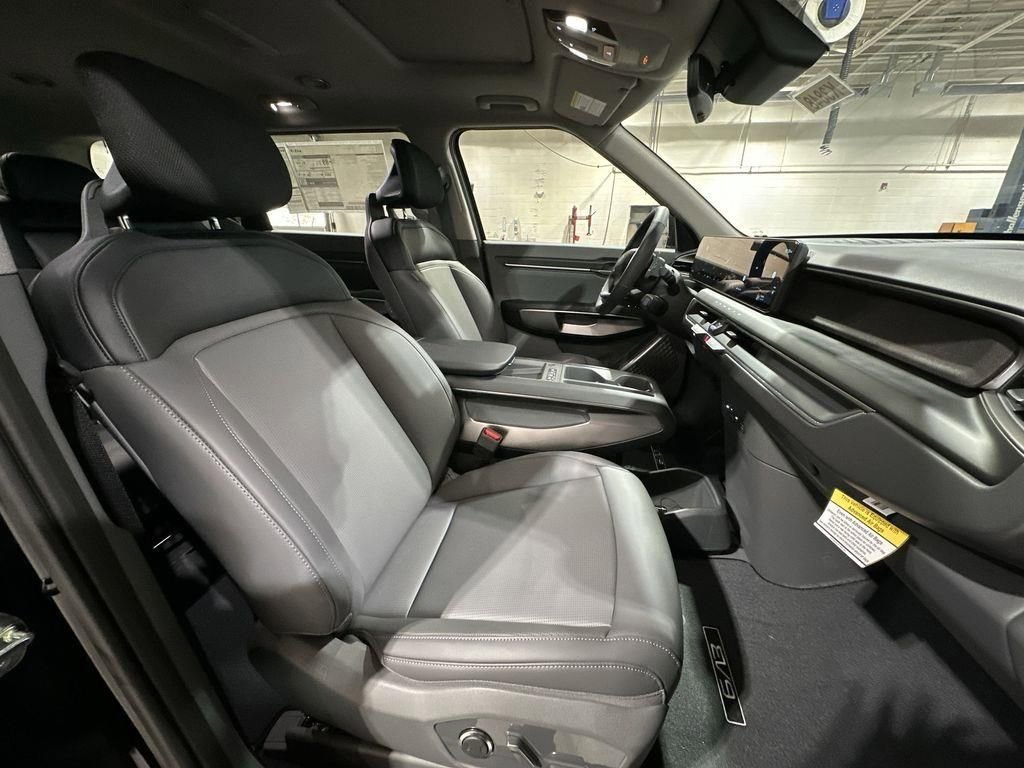 New 2026 Kia EV9 Light RWD image 28