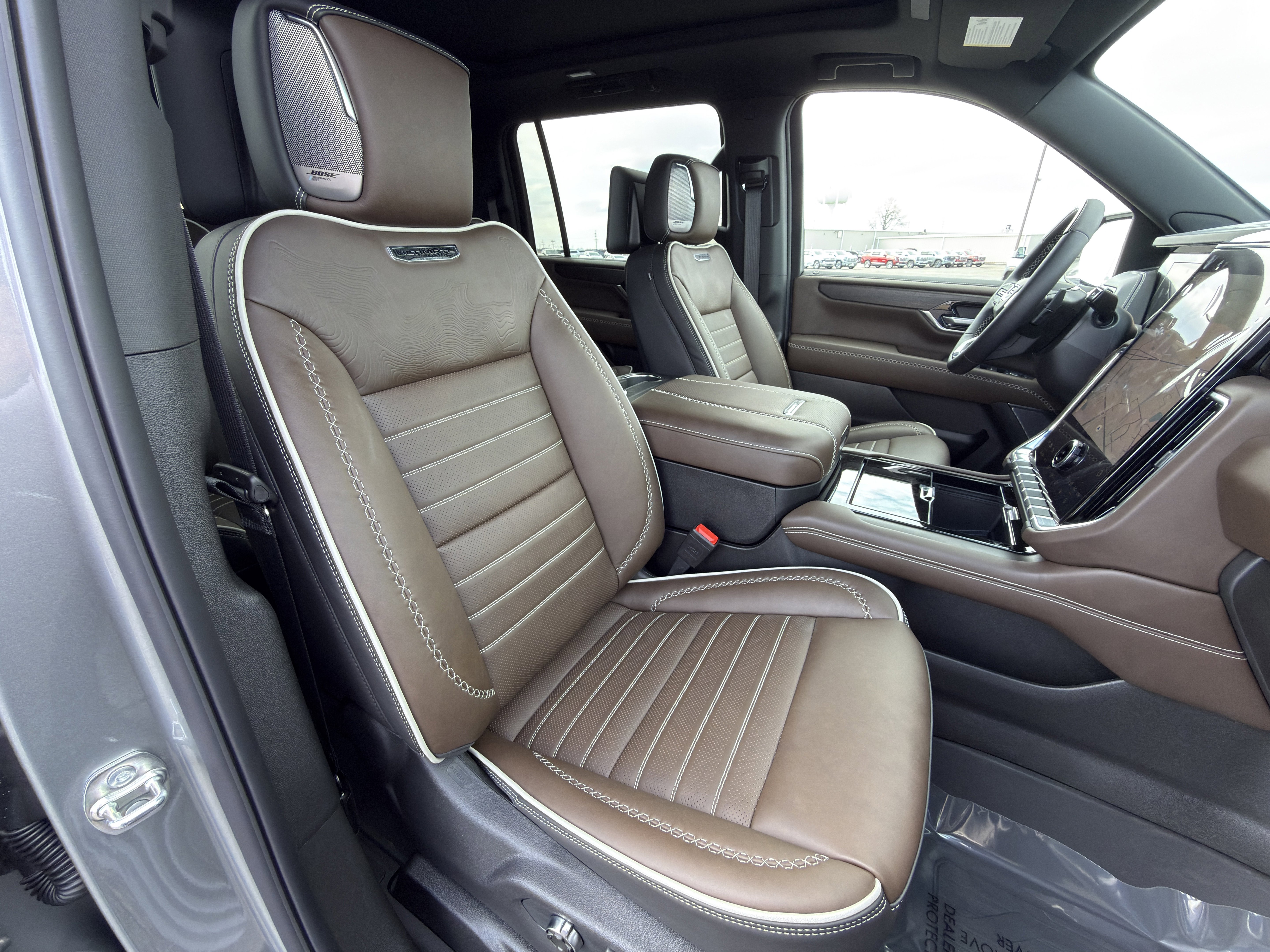 New 2026 GMC Yukon XL Denali Ultimate w/ LPO, Floor Liner Package image 17