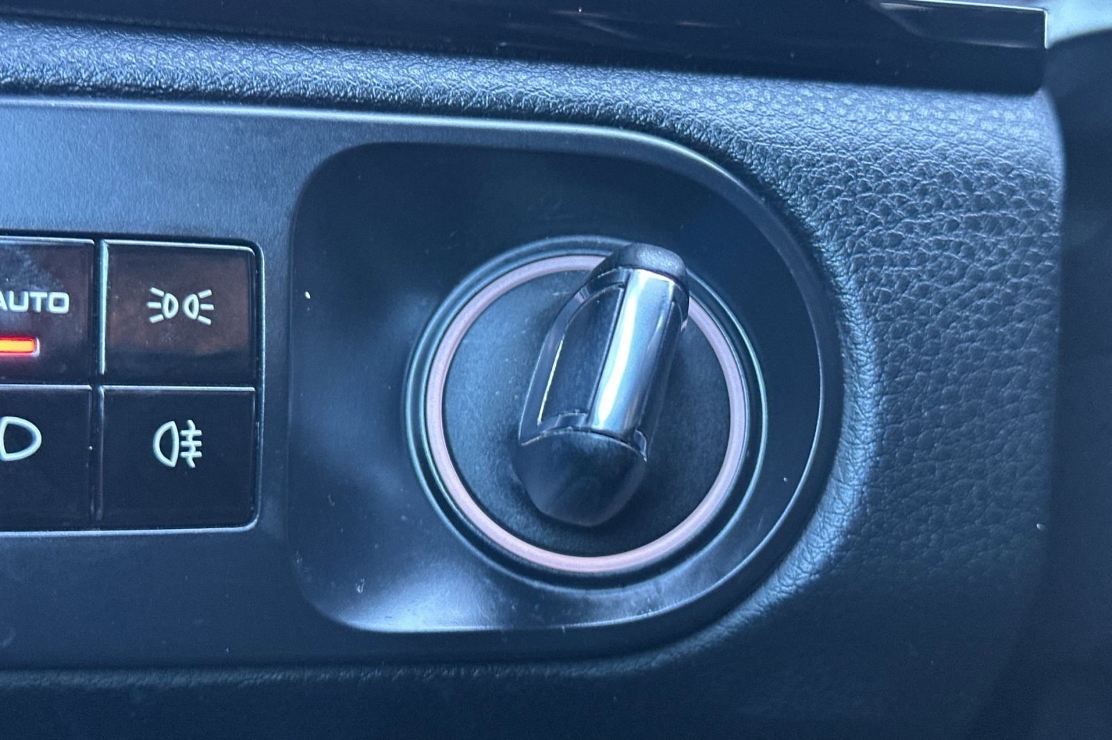 Used 2019 Porsche Cayenne image 22