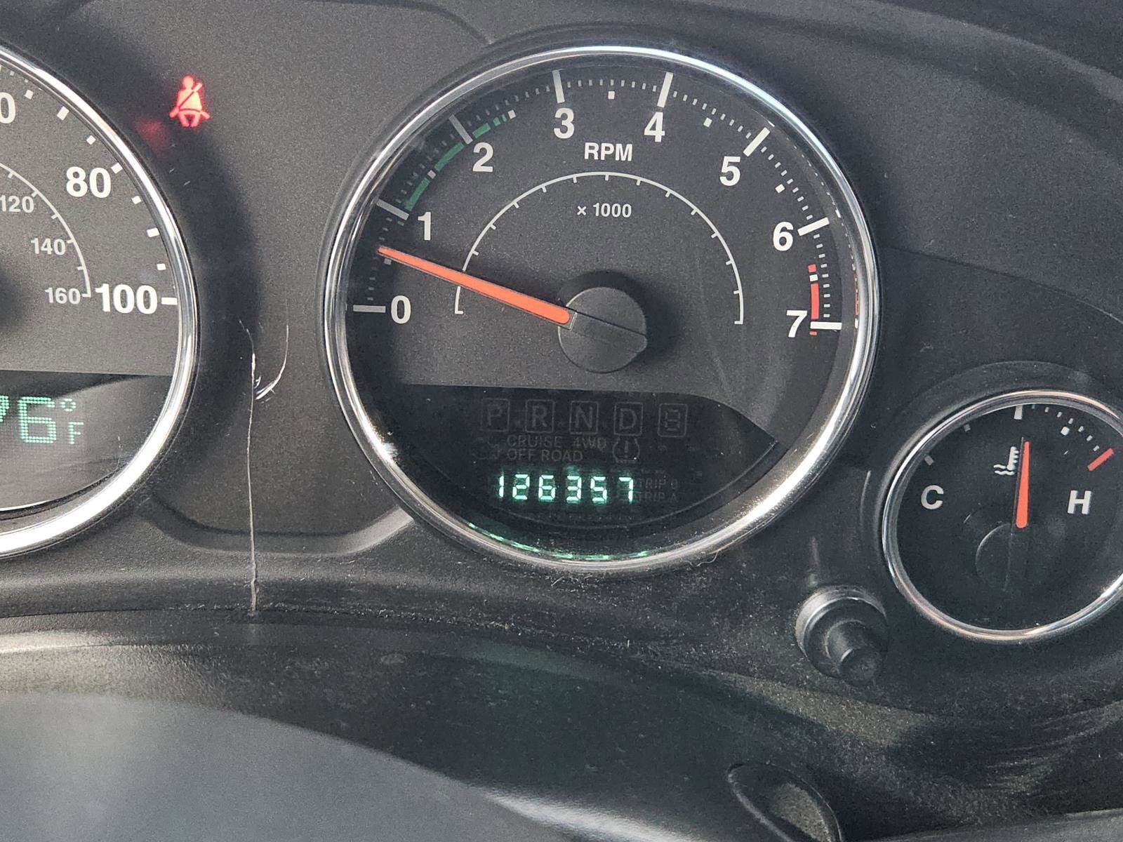 Used 2013 Jeep Wrangler Unlimited Sahara w/ Dual Top Group image 20