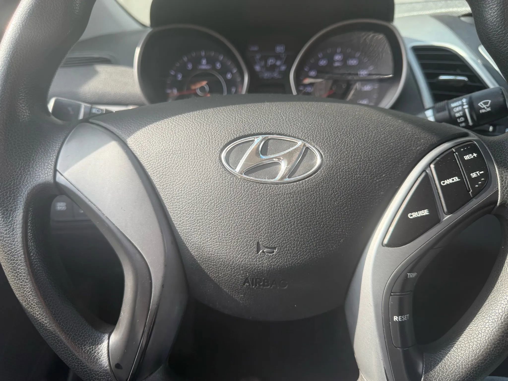 Used 2016 Hyundai Elantra SE image 21