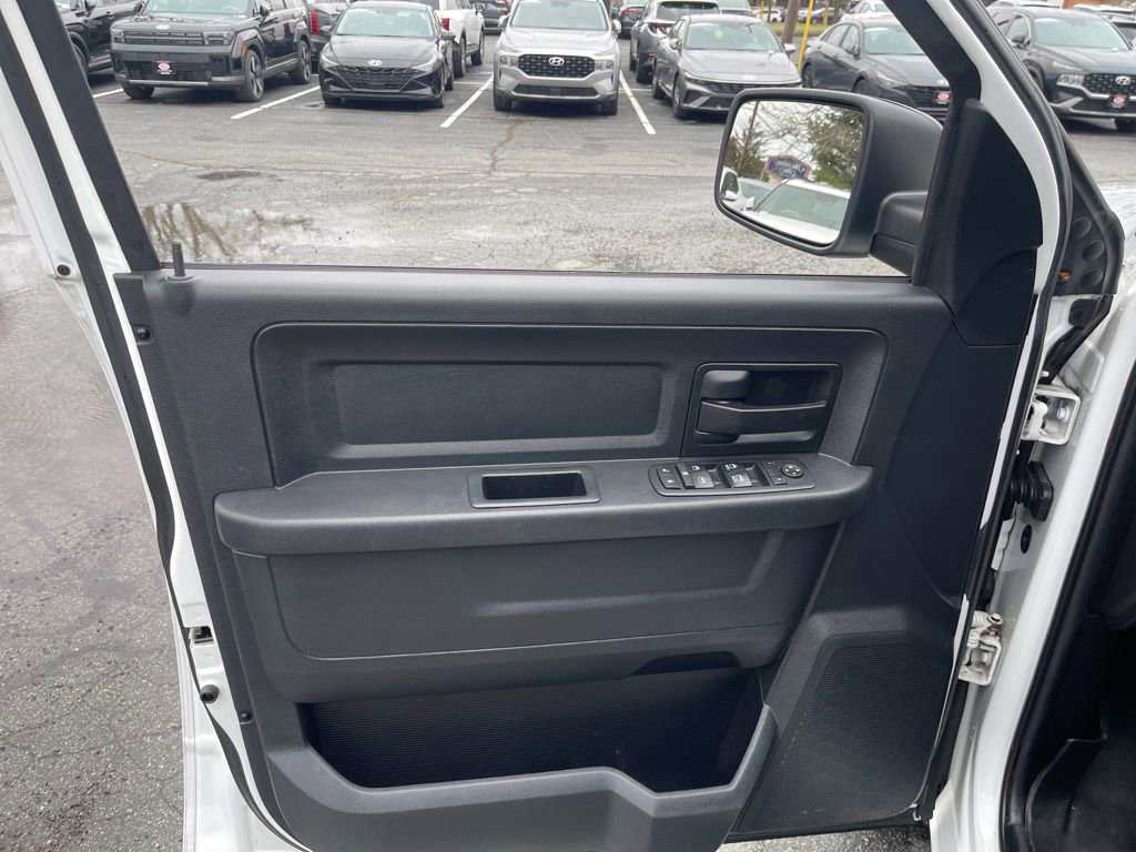 Used 2017 RAM 1500 Express image 12