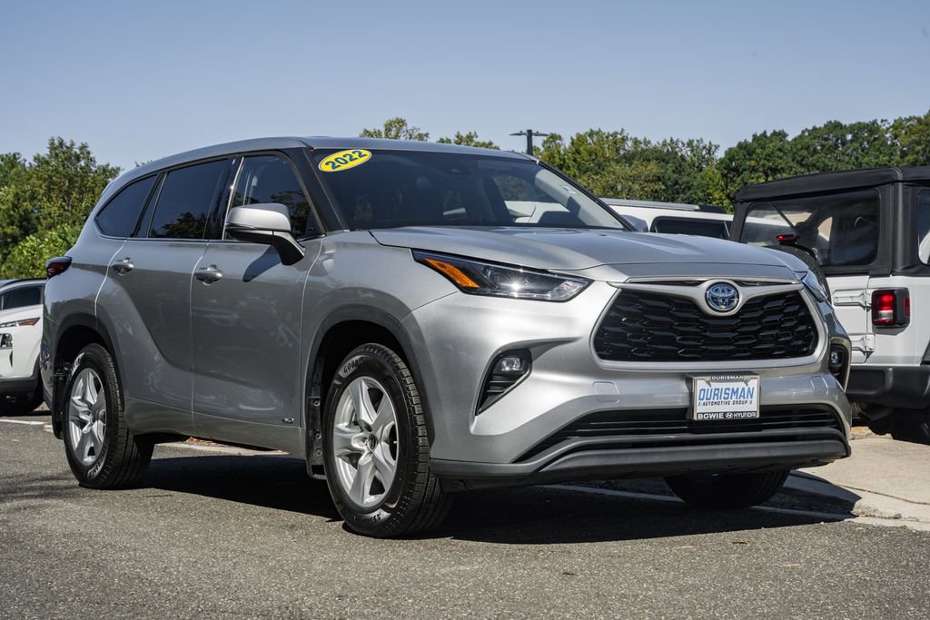Used 2022 Toyota Highlander LE