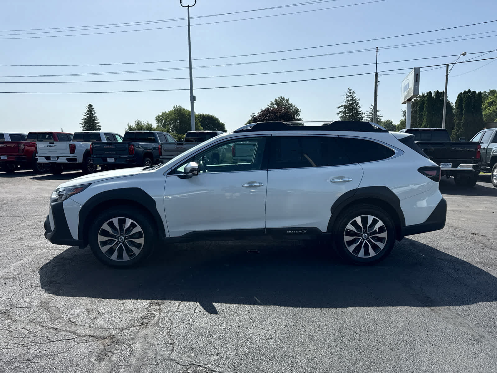 Used 2024 Subaru Outback Touring XT AWD/4WD image 2