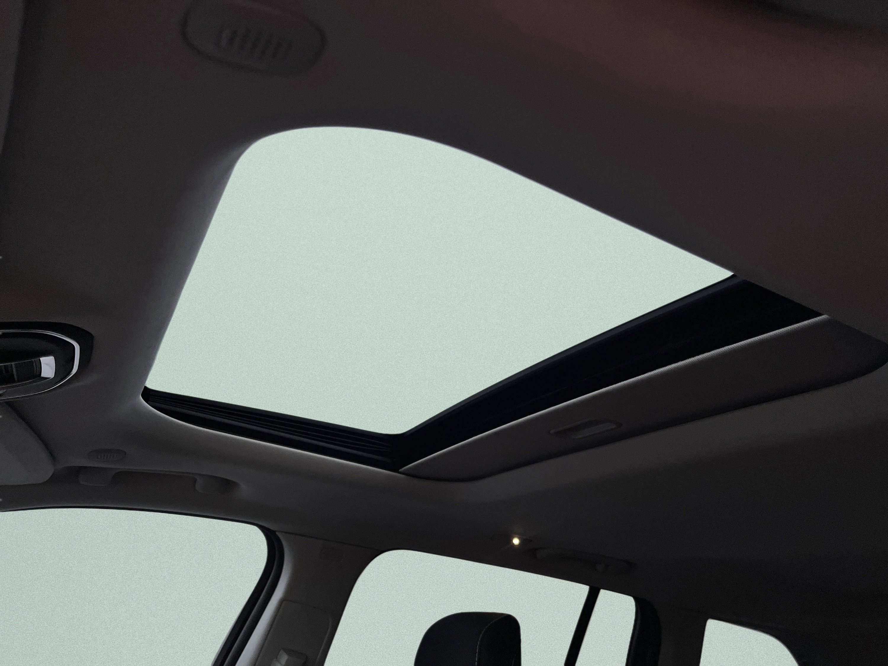 Used 2023 Jeep Grand Cherokee Laredo X image 20