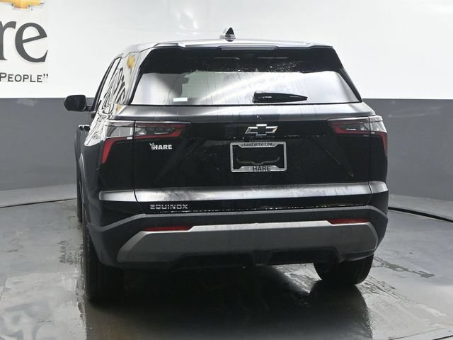 New 2026 Chevrolet Equinox LT w/ Safety and Technology Package FWD image 13