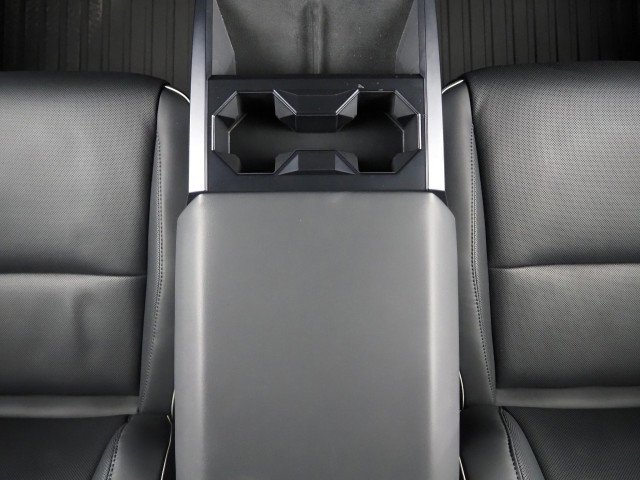 Used 2024 Tesla Cybertruck AWD Crew Cab image 22