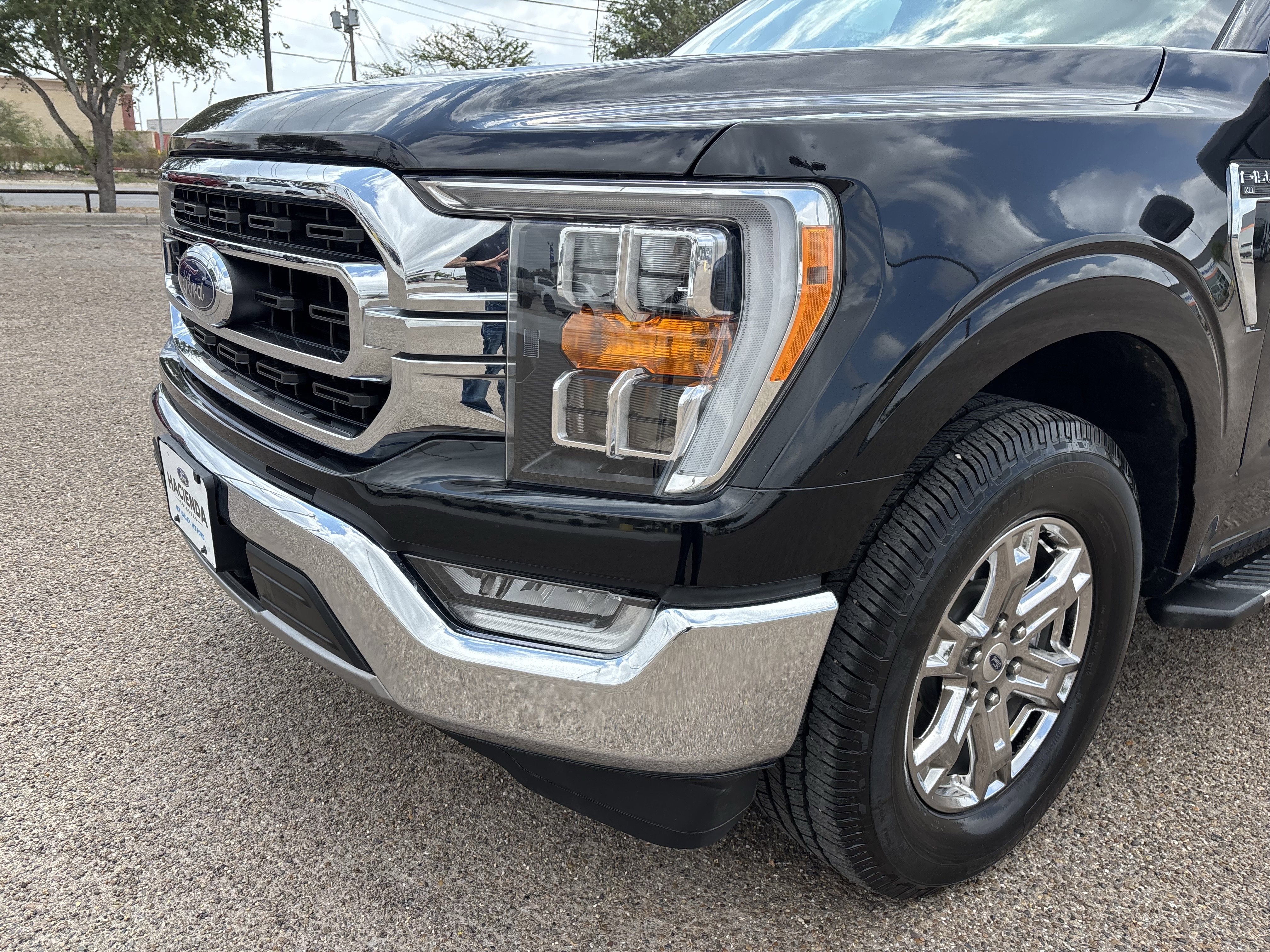 Certified 2021 Ford F150 XLT w/ Equipment Group 302A High RWD image 7