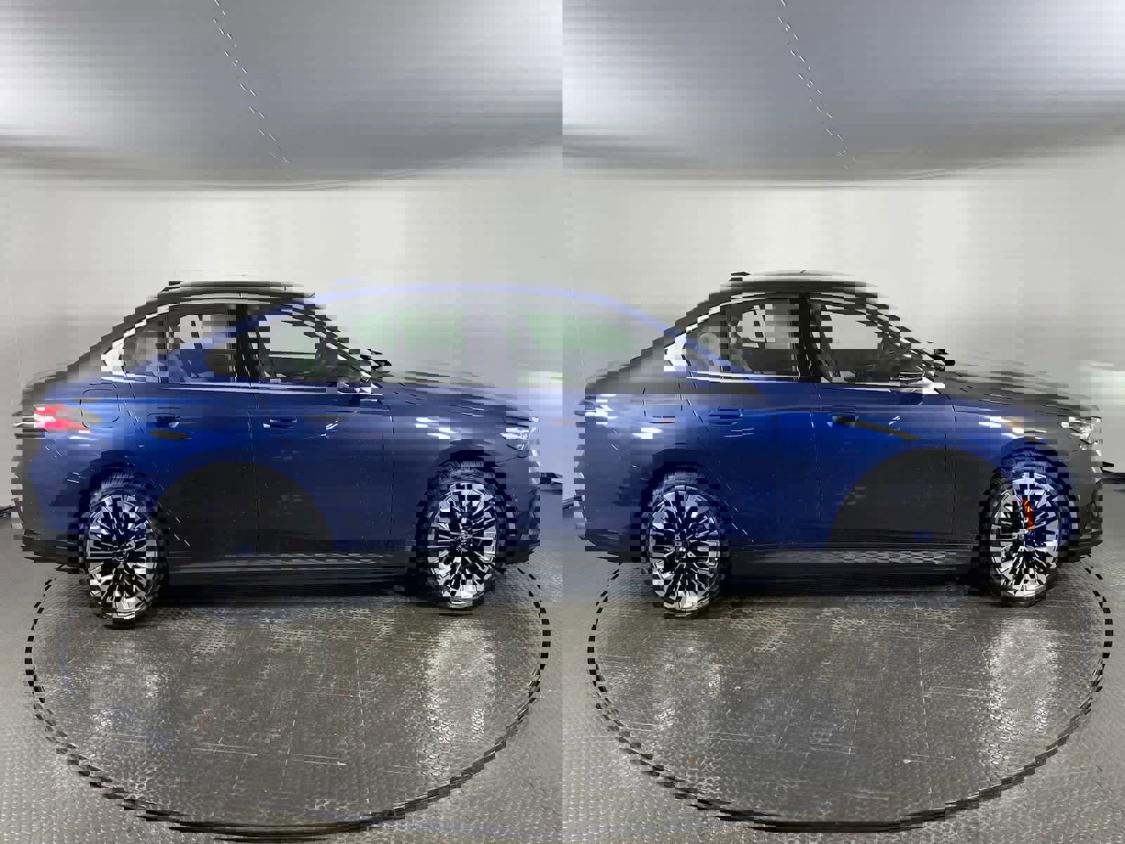 Certified 2024 BMW i5 eDrive40i w/ Premium Package image 6