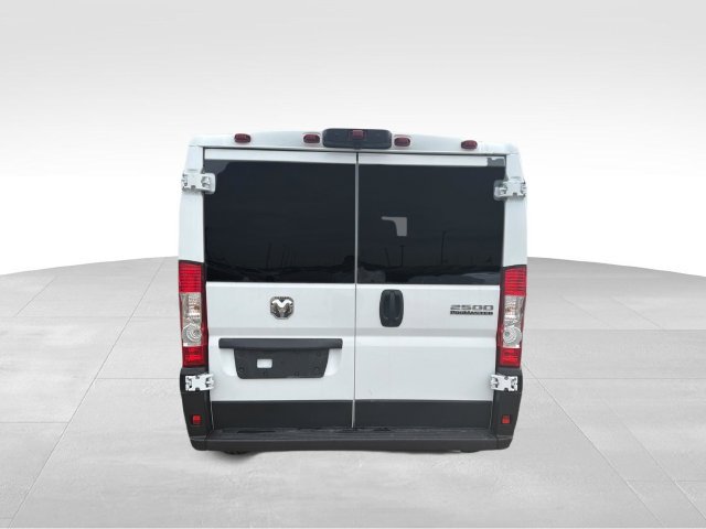 Used 2025 RAM ProMaster 2500 w/ U-Haul Equipment Group FWD image 7