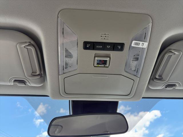 Certified 2025 Toyota RAV4 XLE FWD image 38
