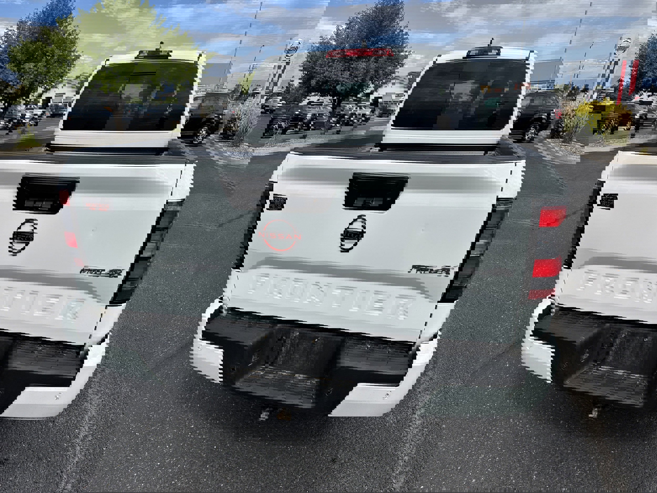 Used 2023 Nissan Frontier PRO-4X w/ Pro Convenience Package image 6