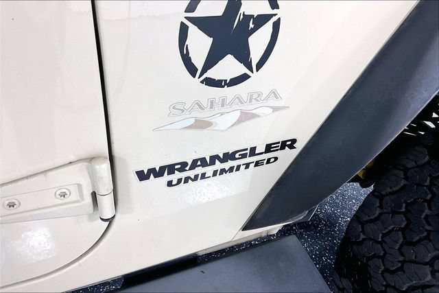 Used 2012 Jeep Wrangler Unlimited Sahara AWD/4WD image 21
