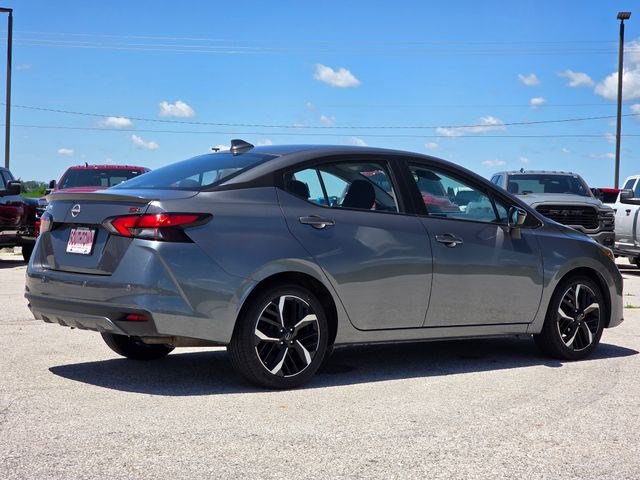 Used 2024 Nissan Versa SR FWD image 8