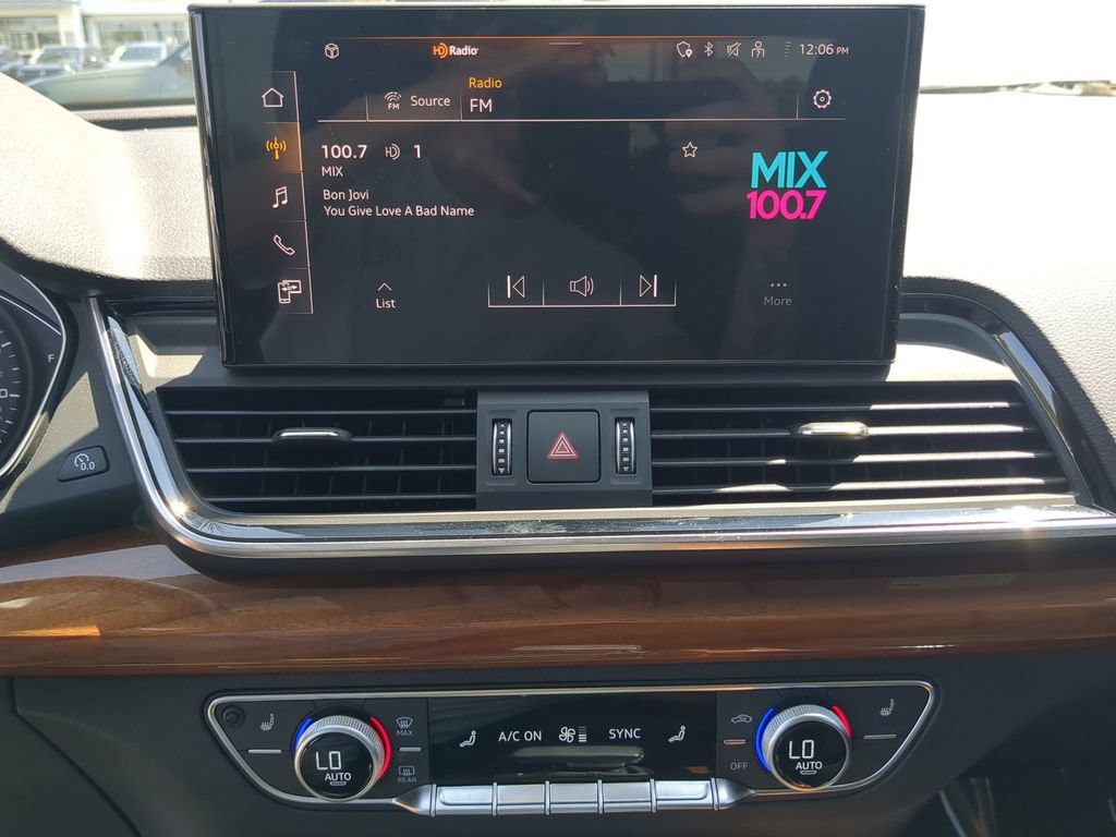 Used 2023 Audi Q5 2.0T Premium w/ Convenience Package AWD/4WD image 22