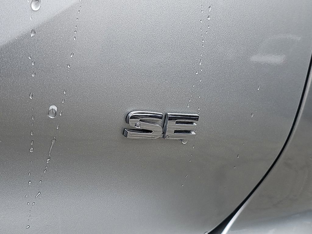 Used 2025 Mitsubishi Outlander SE image 31