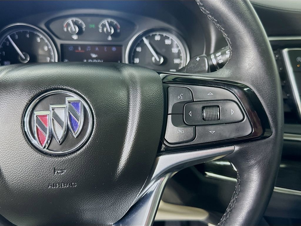 Used 2023 Buick Enclave Essence image 24