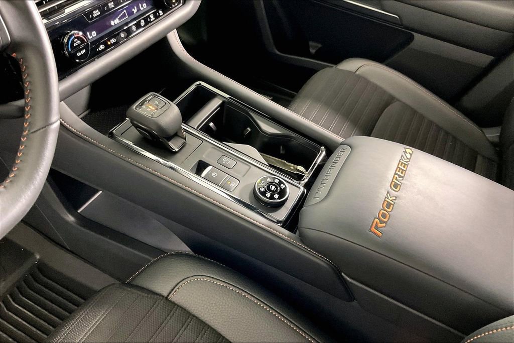 Used 2025 Nissan Pathfinder Rock Creek image 19