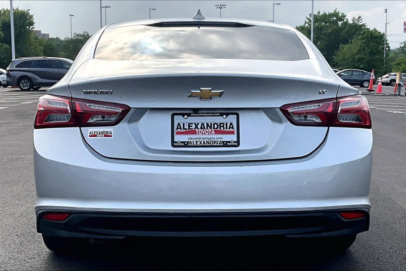 Used 2020 Chevrolet Malibu LT FWD image 4
