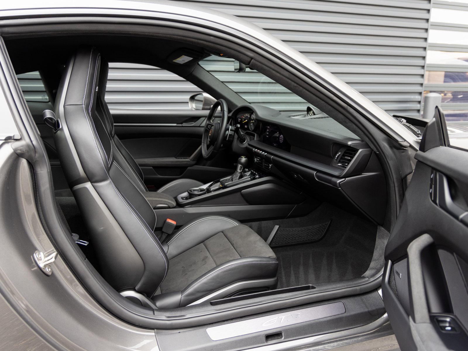 Certified 2022 Porsche 911 GT3 image 29