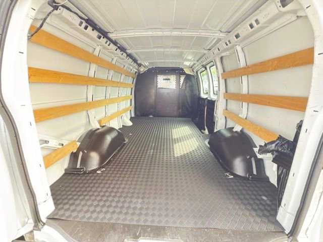 Used 2023 Chevrolet Express 2500 Work Van w/ Driver Convenience Package image 11