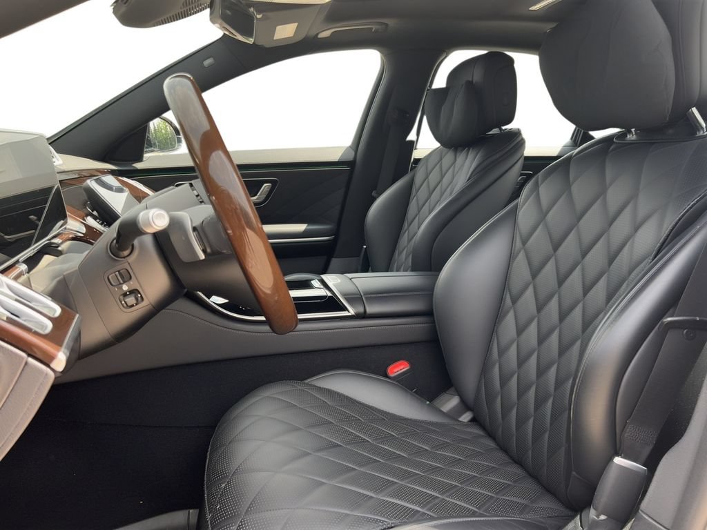 Used 2024 Mercedes-Benz S 580 4MATIC Sedan image 6