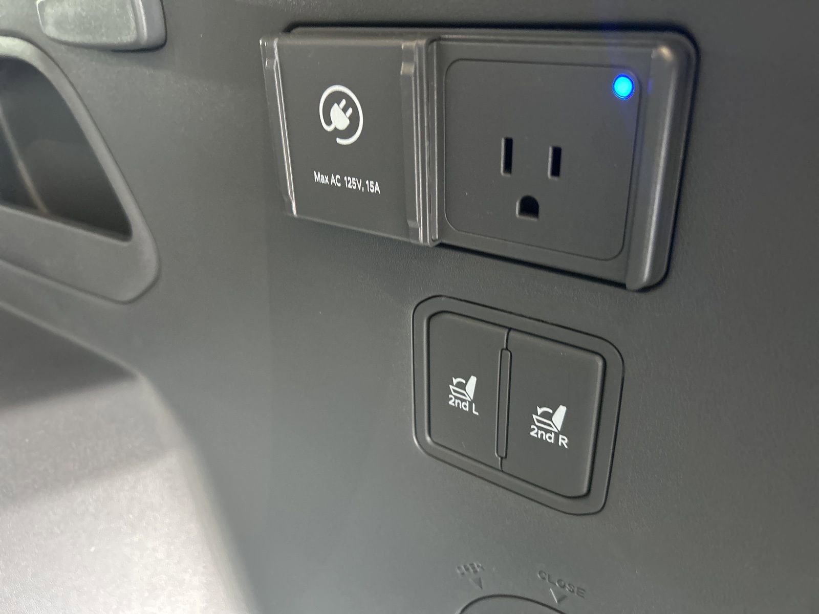 New 2026 Kia EV9 Wind image 12