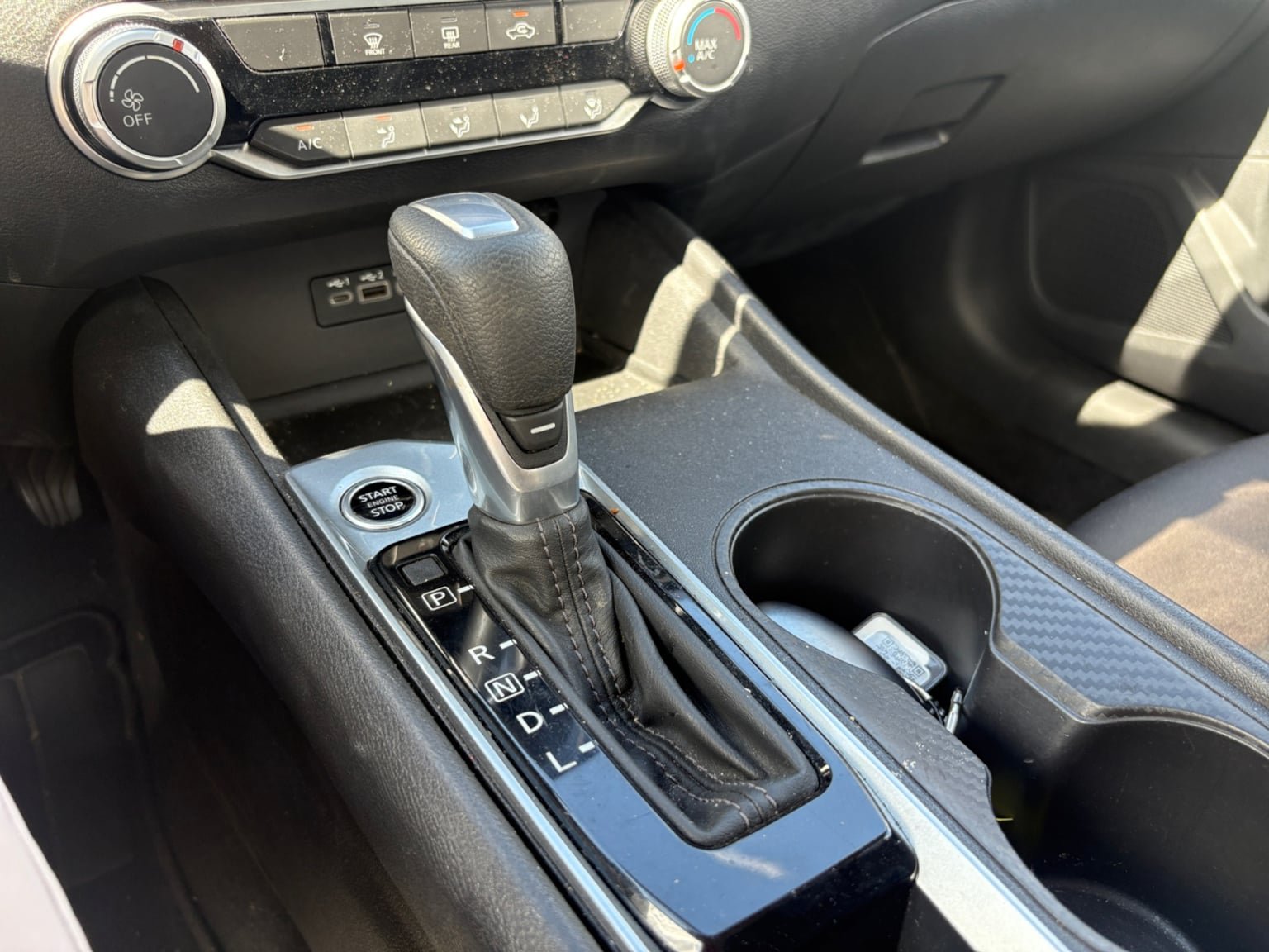 Used 2025 Nissan Altima 2.5 SV FWD image 23